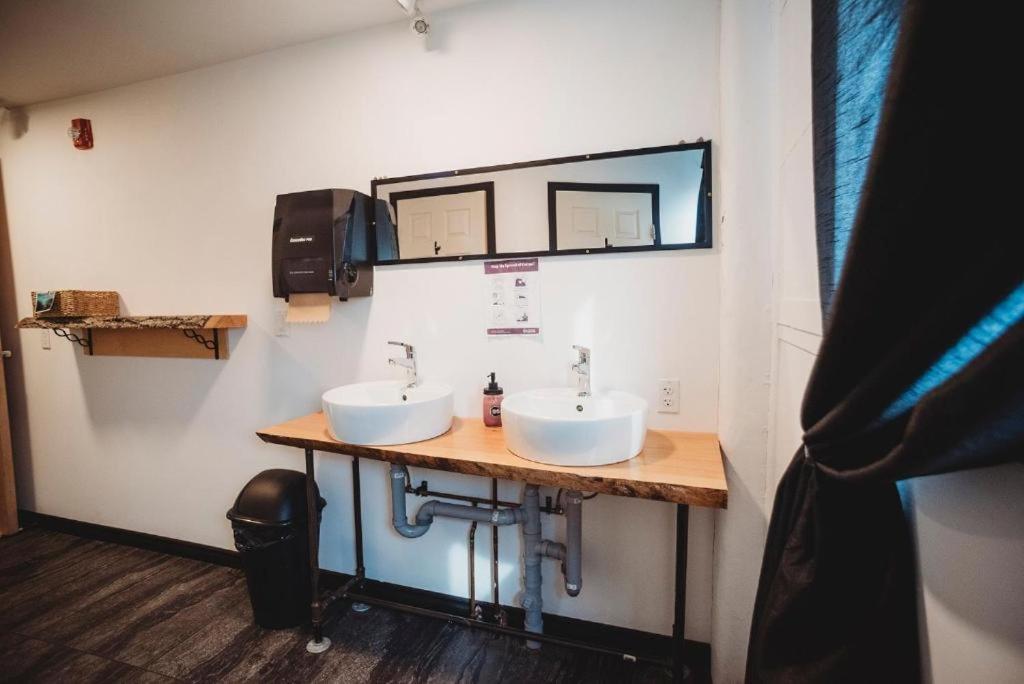 The Haven Hostel ธันเดอร์เบย์ ภายนอก รูปภาพ